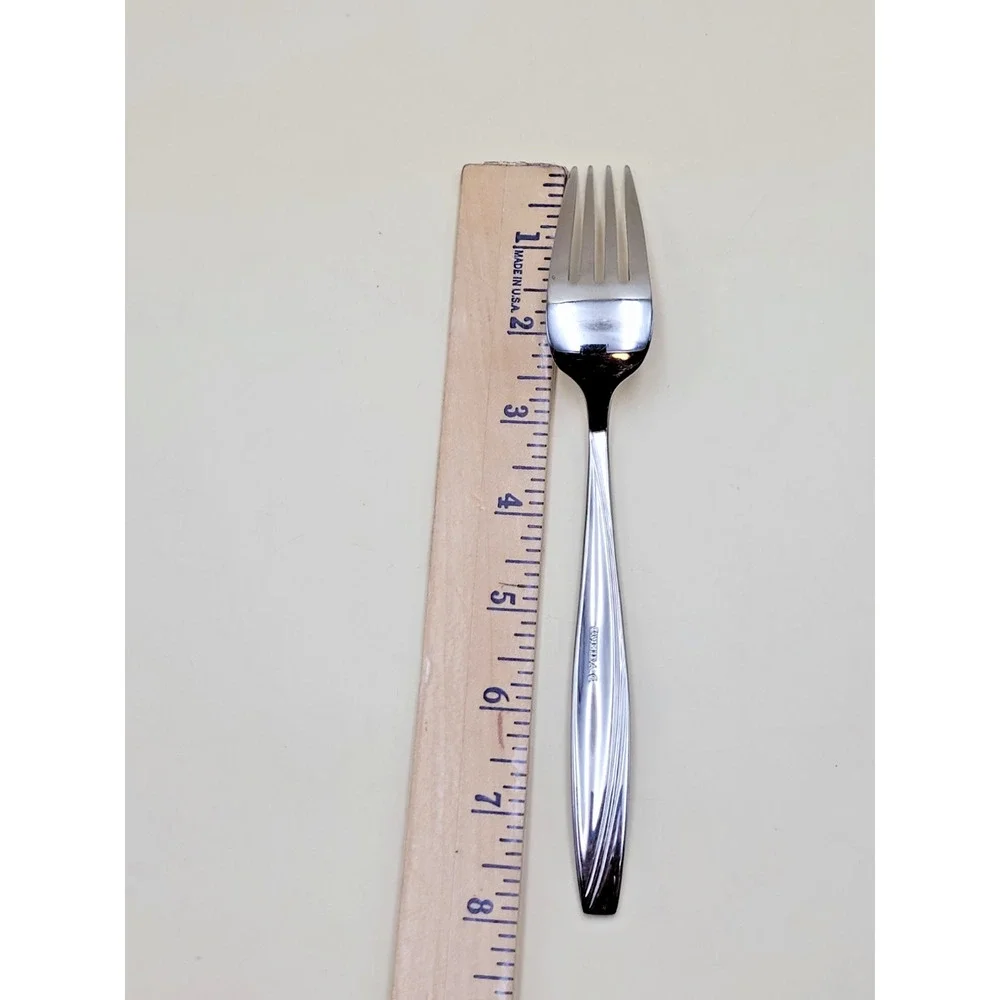 Set of 4 Oneida Camlynn Stainless Steel Dinner Forks